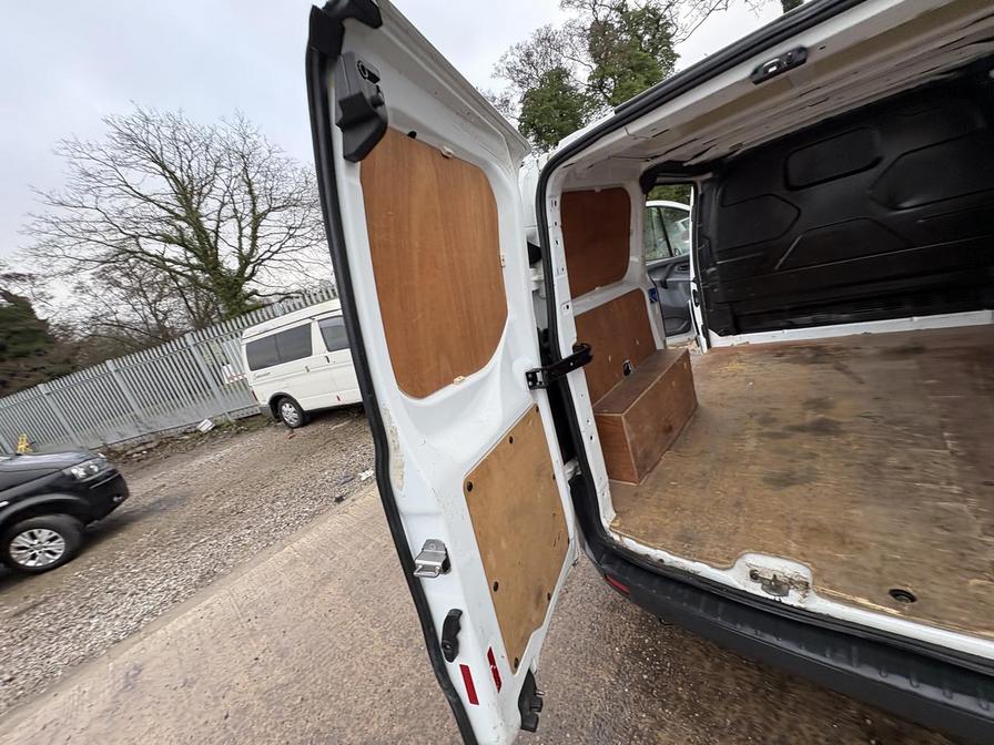 Used Ford Transit Custom 2015 for sale - 77052745: Photo 6