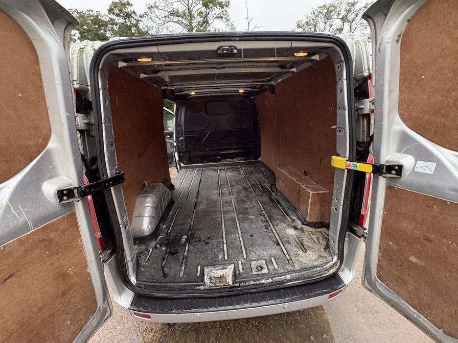Used Ford Transit Custom 2017 for sale - 76636189: Photo 14