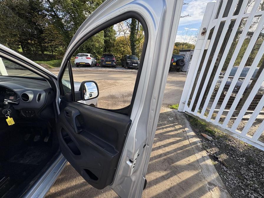 Used Peugeot Partner 2017 for sale - 75917242: Photo 18