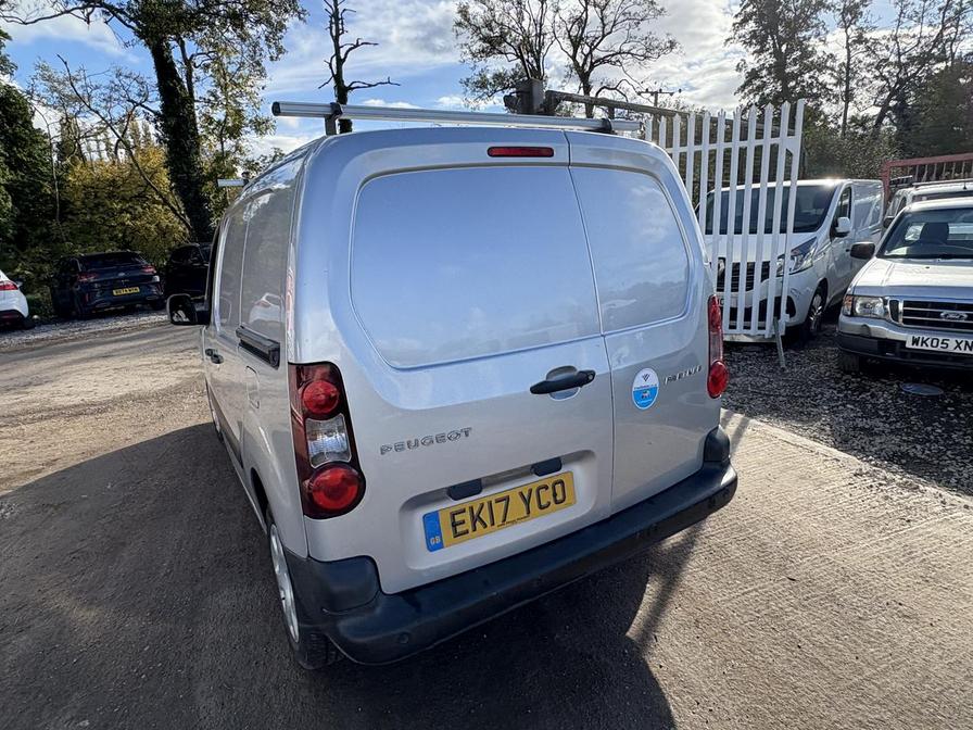 Used Peugeot Partner 2017 for sale - 75917242: Photo 19