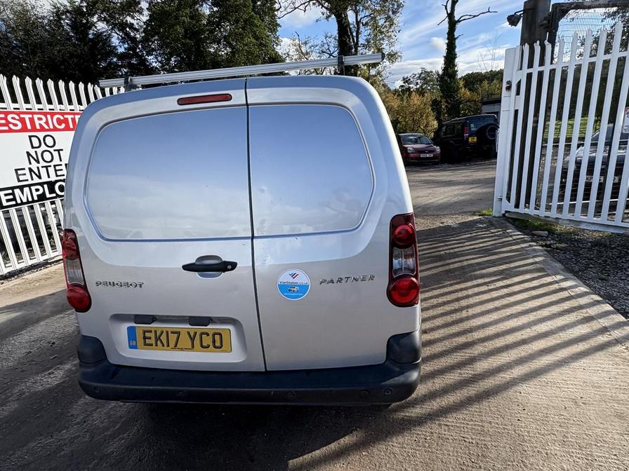 Used Peugeot Partner 2017 for sale - 75917242: Photo 21