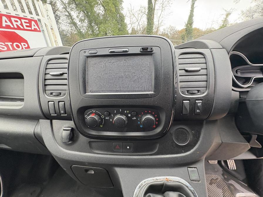 Used Vauxhall Vivaro 2018 for sale - 76745809: Photo 20
