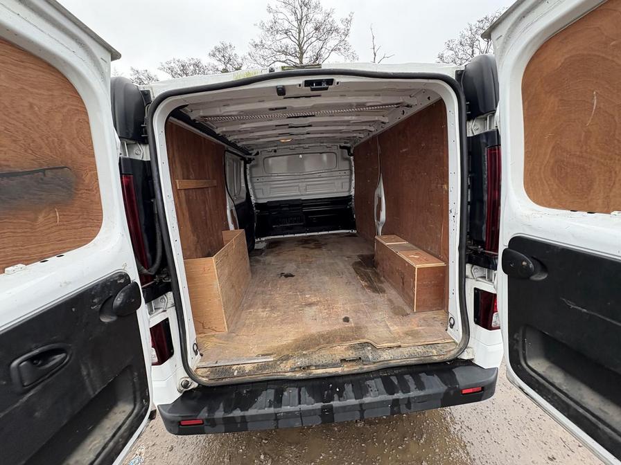 Used Vauxhall Vivaro 2018 for sale - 76745809: Photo 7