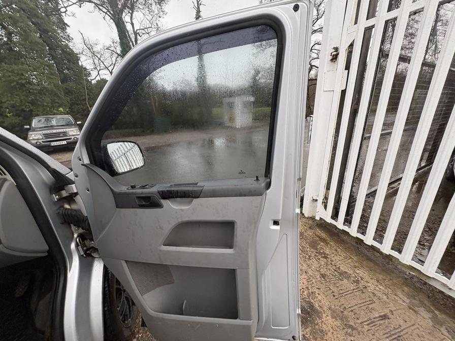 Used Volkswagen Transporter 2006 for sale - 77316269: Photo 18