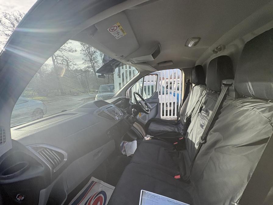 Used Ford Transit Custom 2017 for sale - 77397666: Photo 2