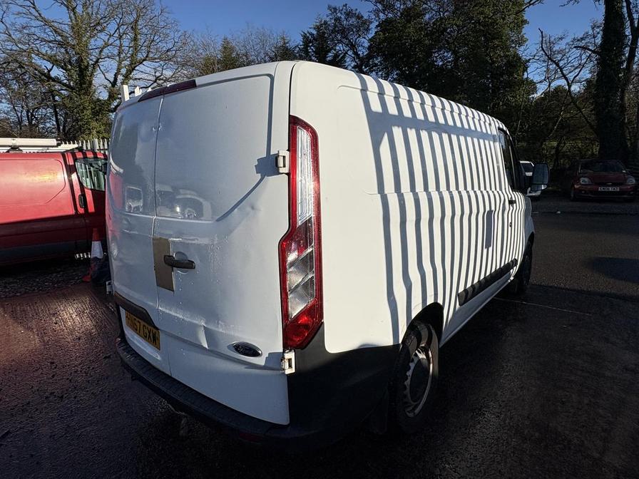 Used Ford Transit Custom 2017 for sale - 77540390: Photo 2