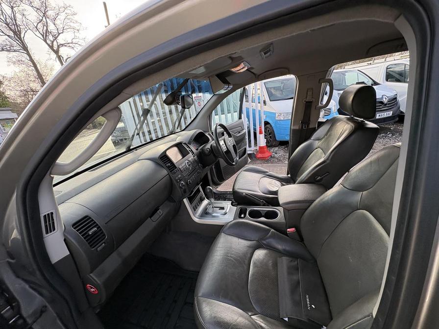 Used Nissan Navara 2015 for sale - 77293911: Photo 19