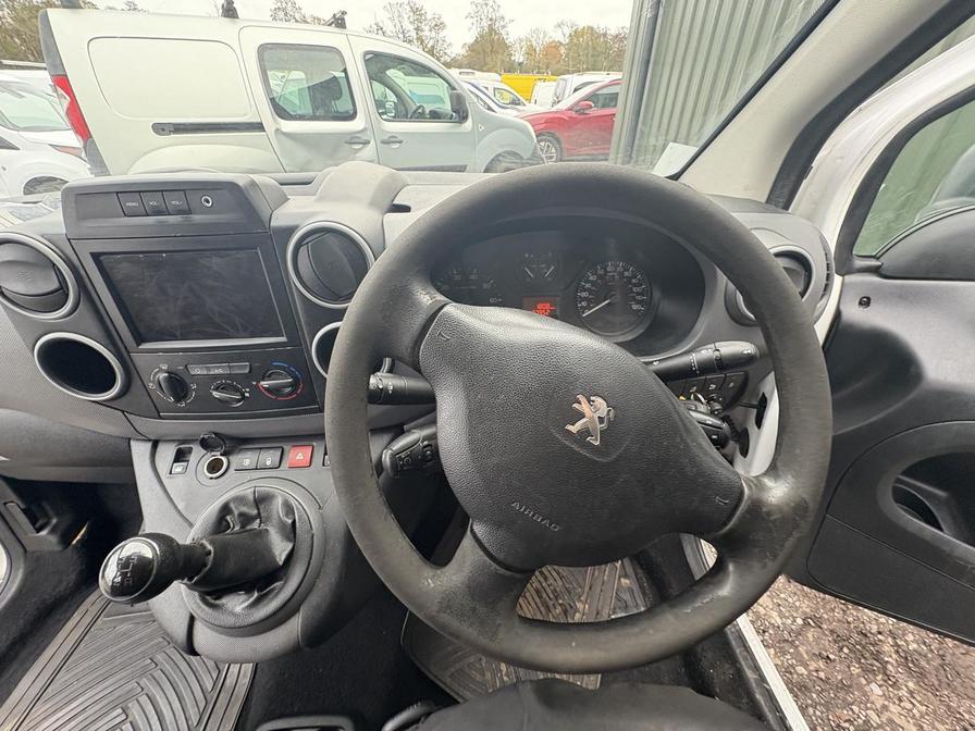 Used Peugeot Partner 2018 for sale - 76598151: Photo 16