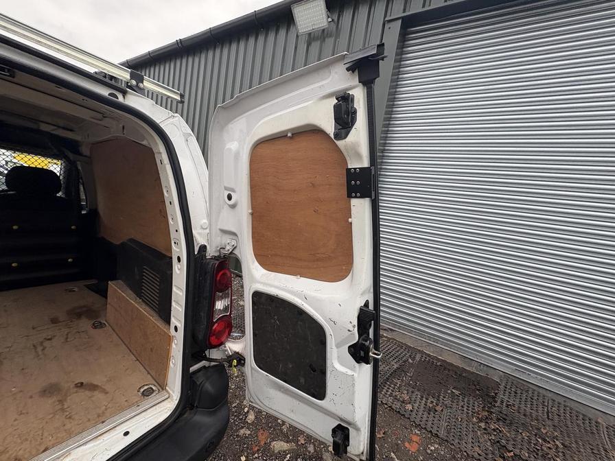 Used Peugeot Partner 2018 for sale - 76598151: Photo 19