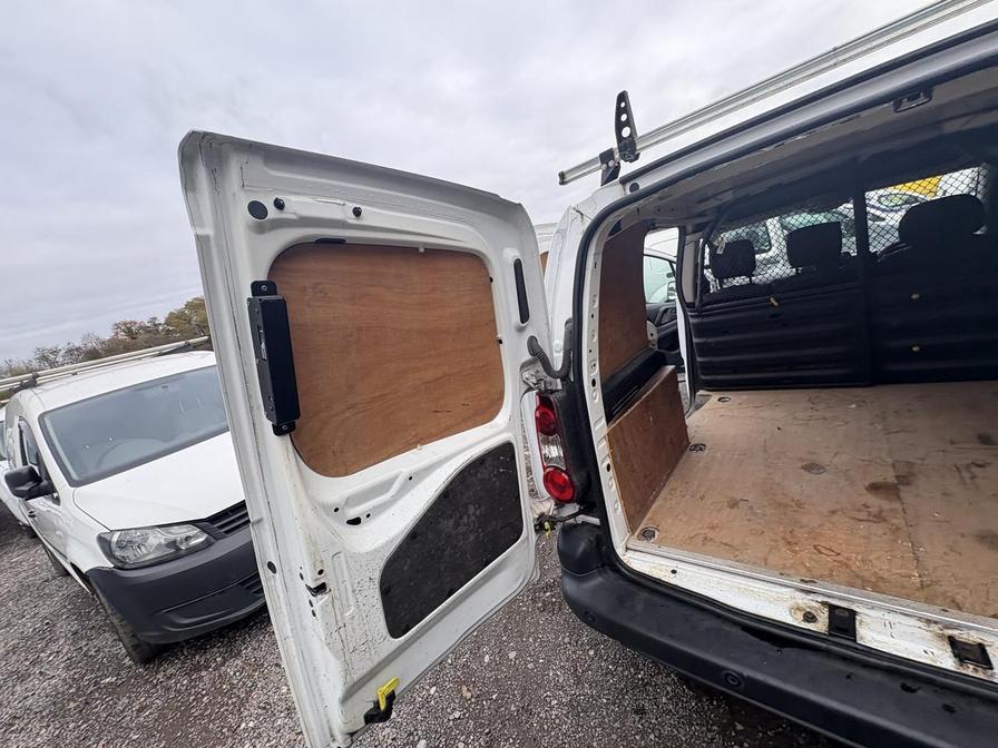 Used Peugeot Partner 2018 for sale - 76598151: Photo 6