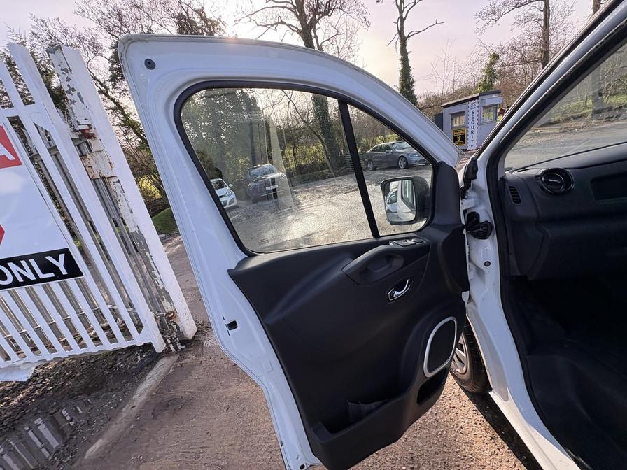 Used Vauxhall Vivaro 2018 for sale - 77894281: Photo 13