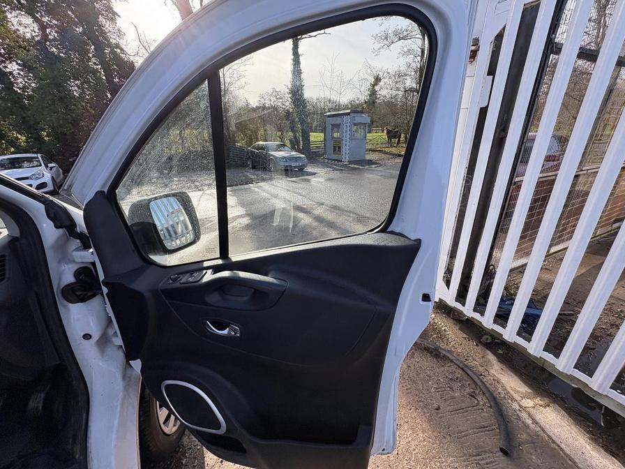 Used Vauxhall Vivaro 2018 for sale - 77894281: Photo 16