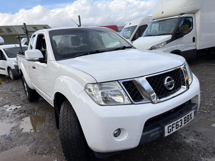 Used Nissan Navara 2013 for sale - 76442179: Photo 1