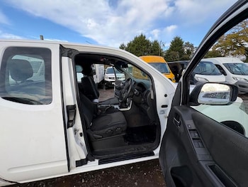 Used Nissan Navara 2013 for sale - 76442179: Photo