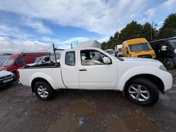 Used Nissan Navara 2013 for sale - 76442179: Photo