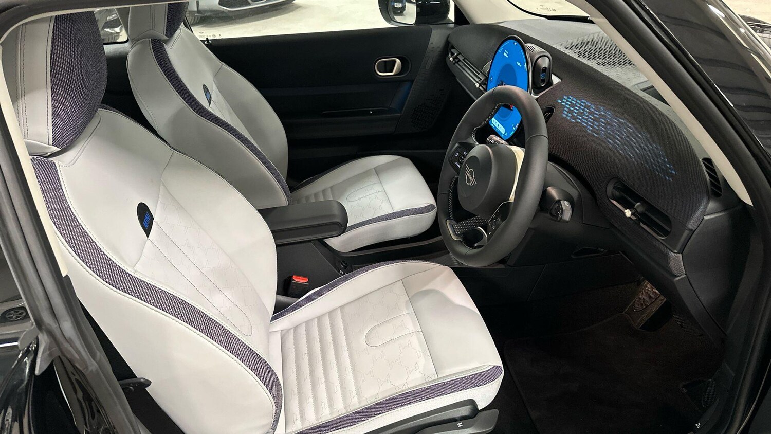 Used MINI Cooper 2025 for sale - 77616877: Photo 44