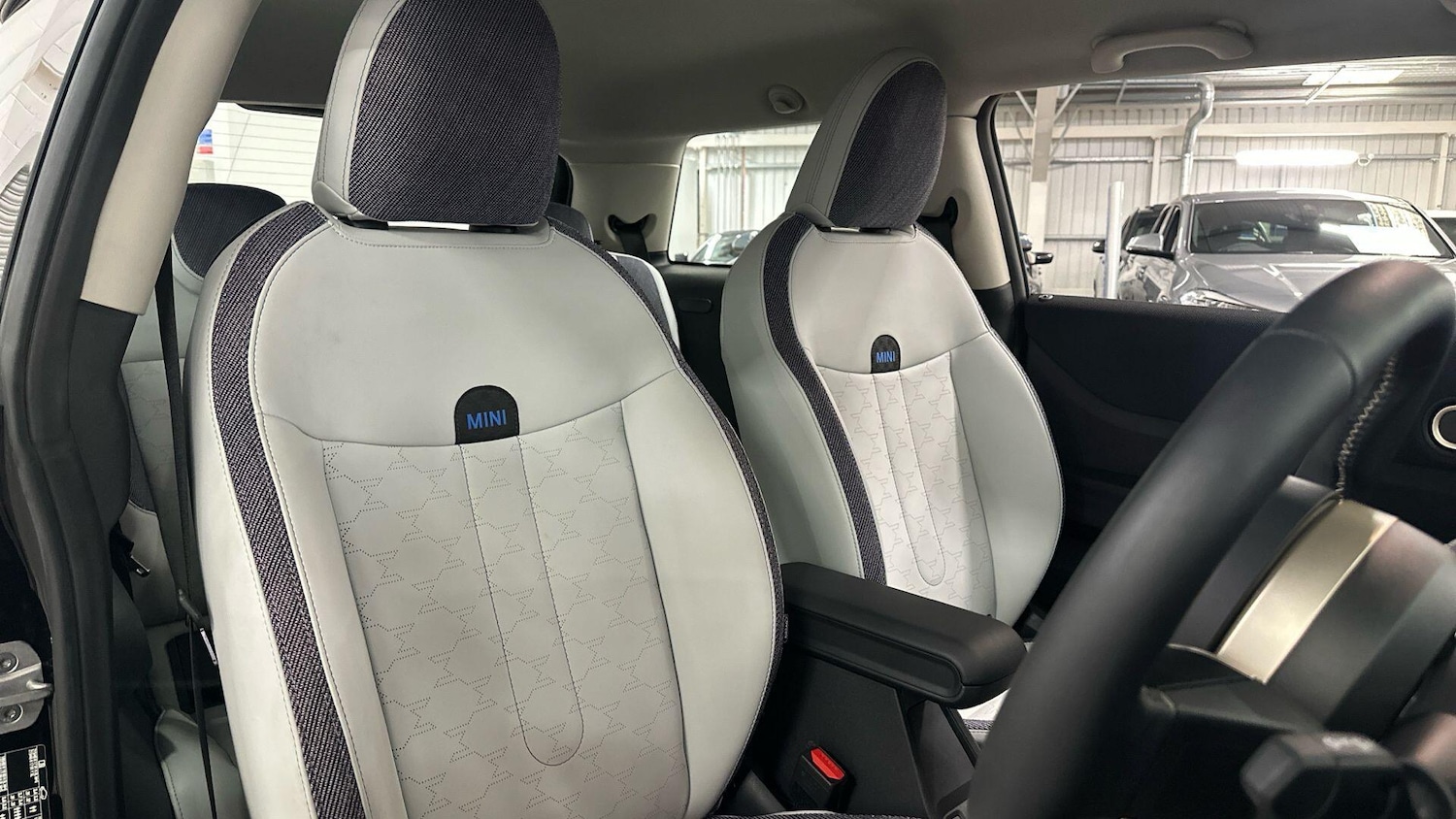 Used MINI Cooper 2025 for sale - 77616877: Photo 8