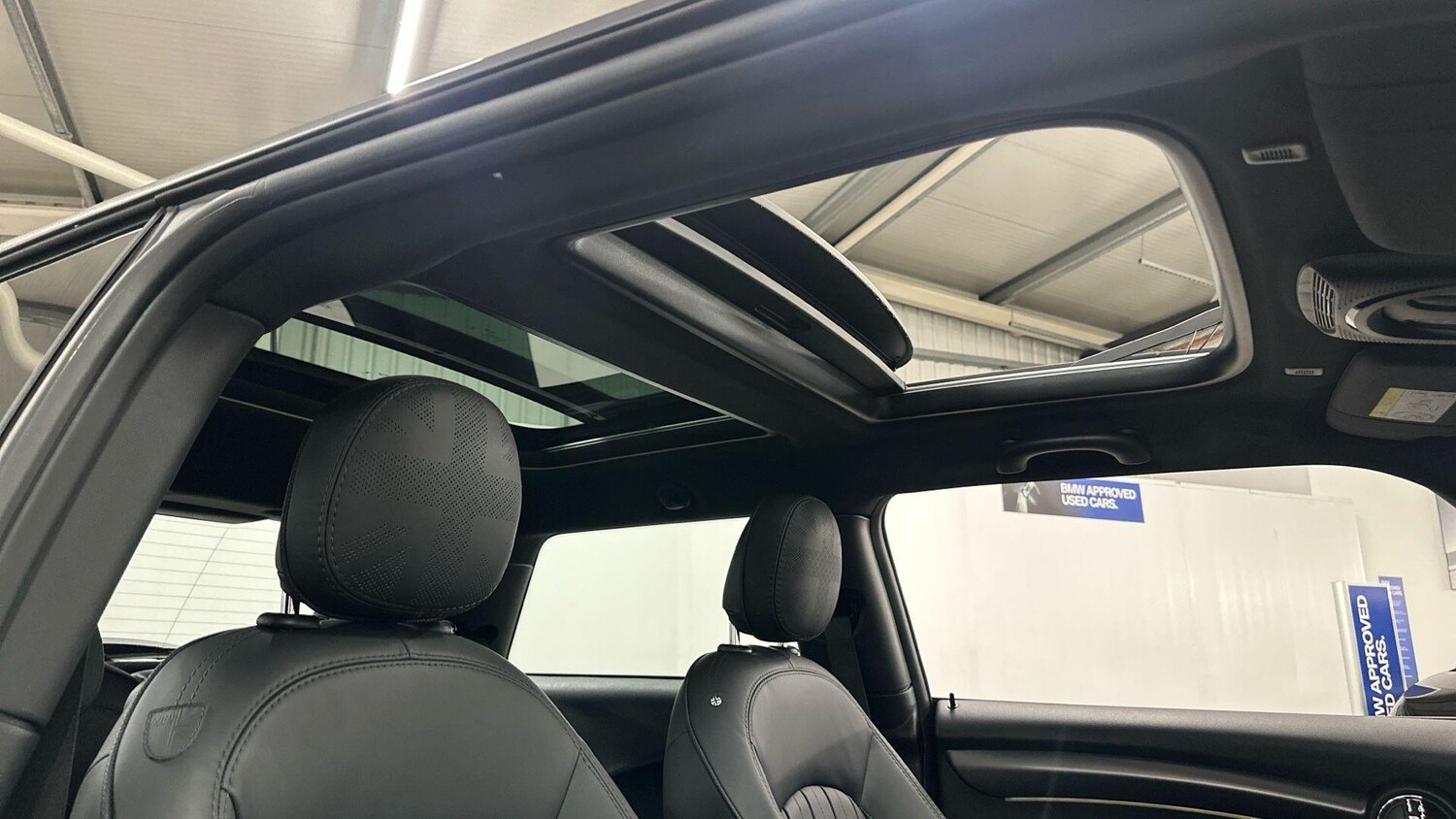 Used MINI Hatch 2023 for sale - 77616884: Photo 17