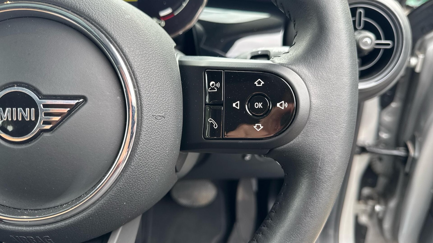 Used MINI Hatch 2023 for sale - 78115860: Photo 32