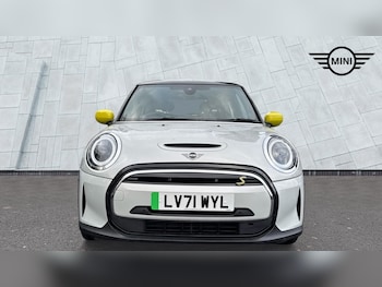 Used MINI Hatch 2021 for sale - 77616875: Photo