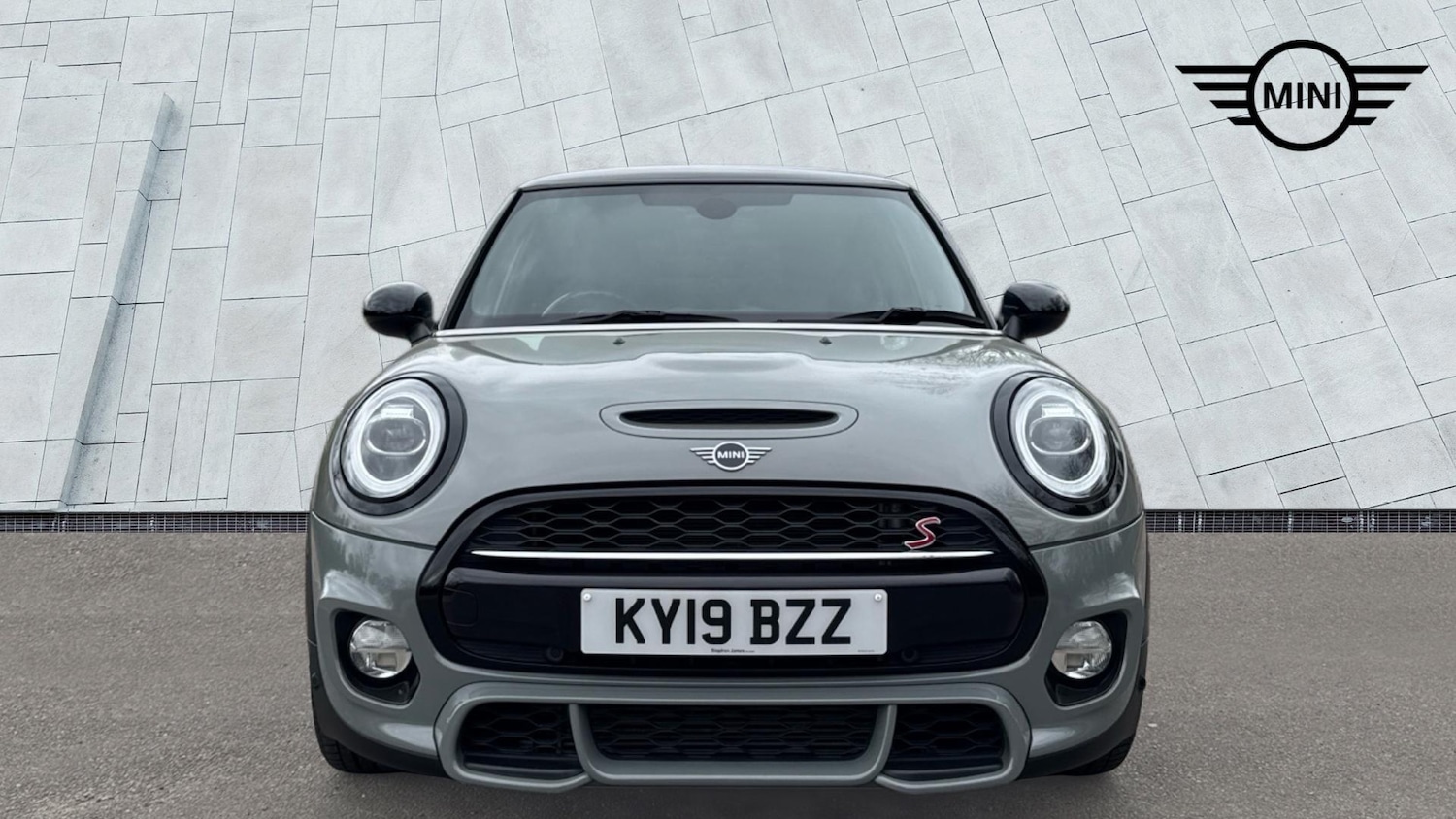 Used MINI Hatch 2019 for sale - 78020429: Photo 2