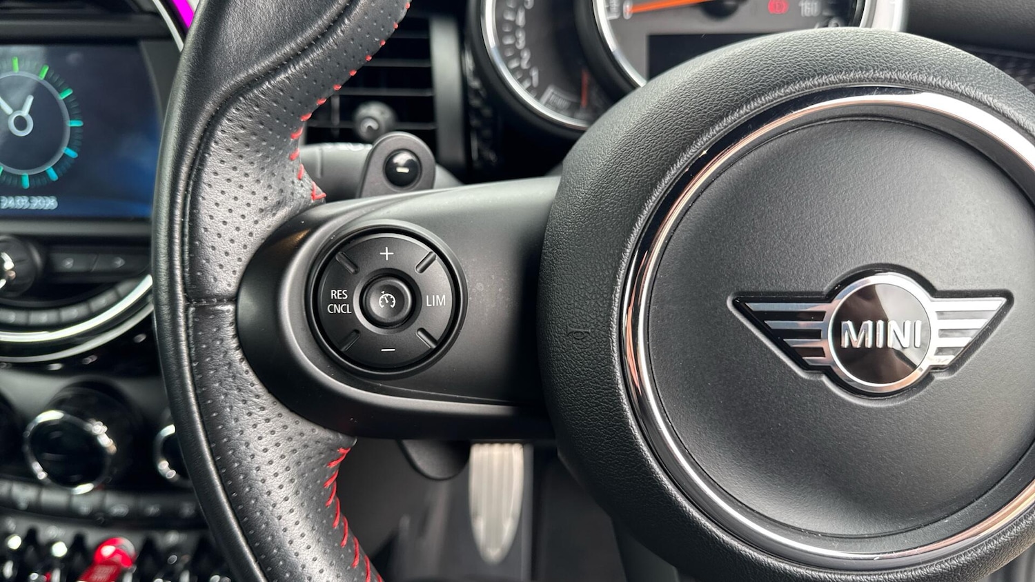 Used MINI Hatch 2019 for sale - 78020429: Photo 27