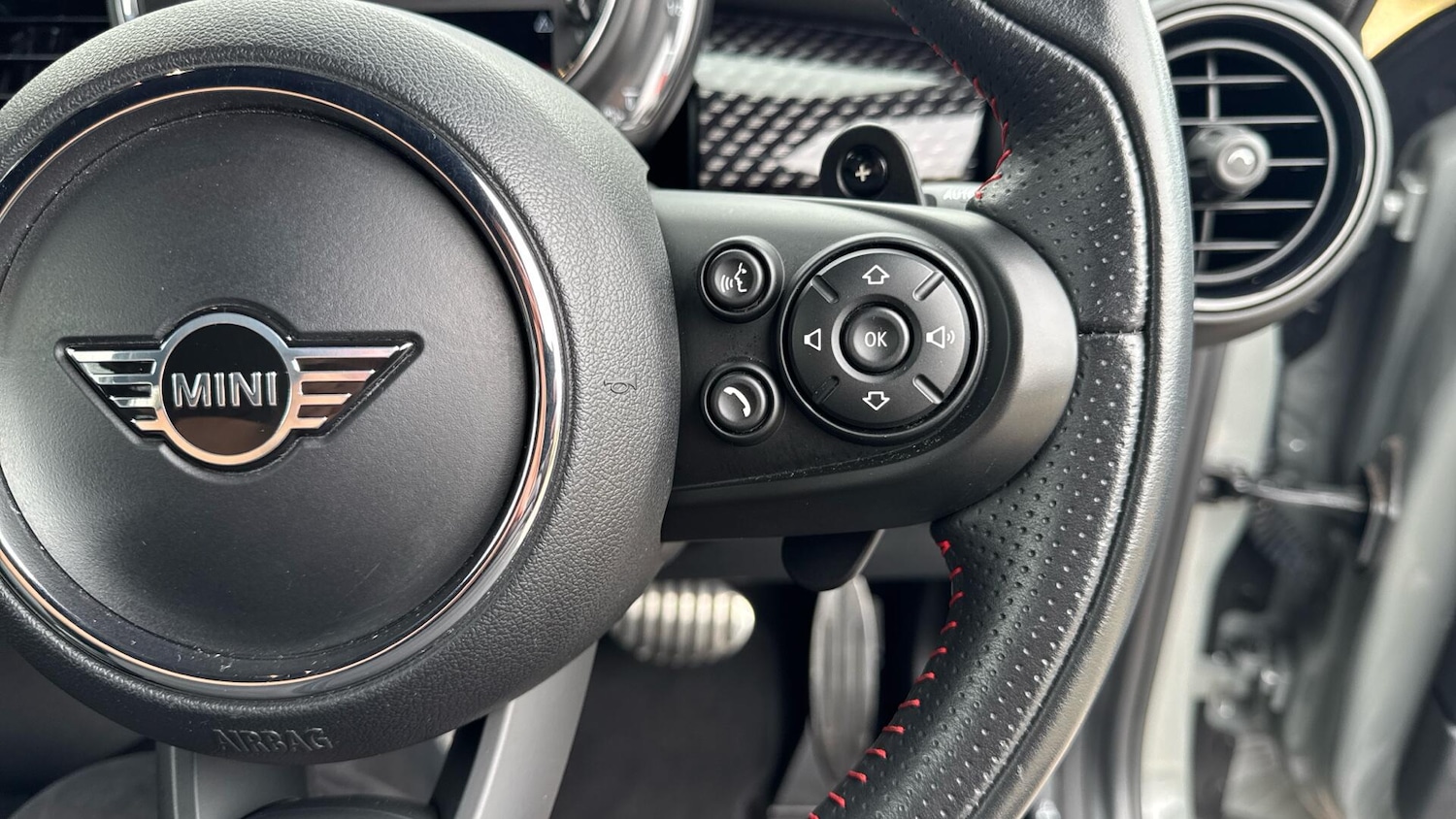 Used MINI Hatch 2019 for sale - 78020429: Photo 29