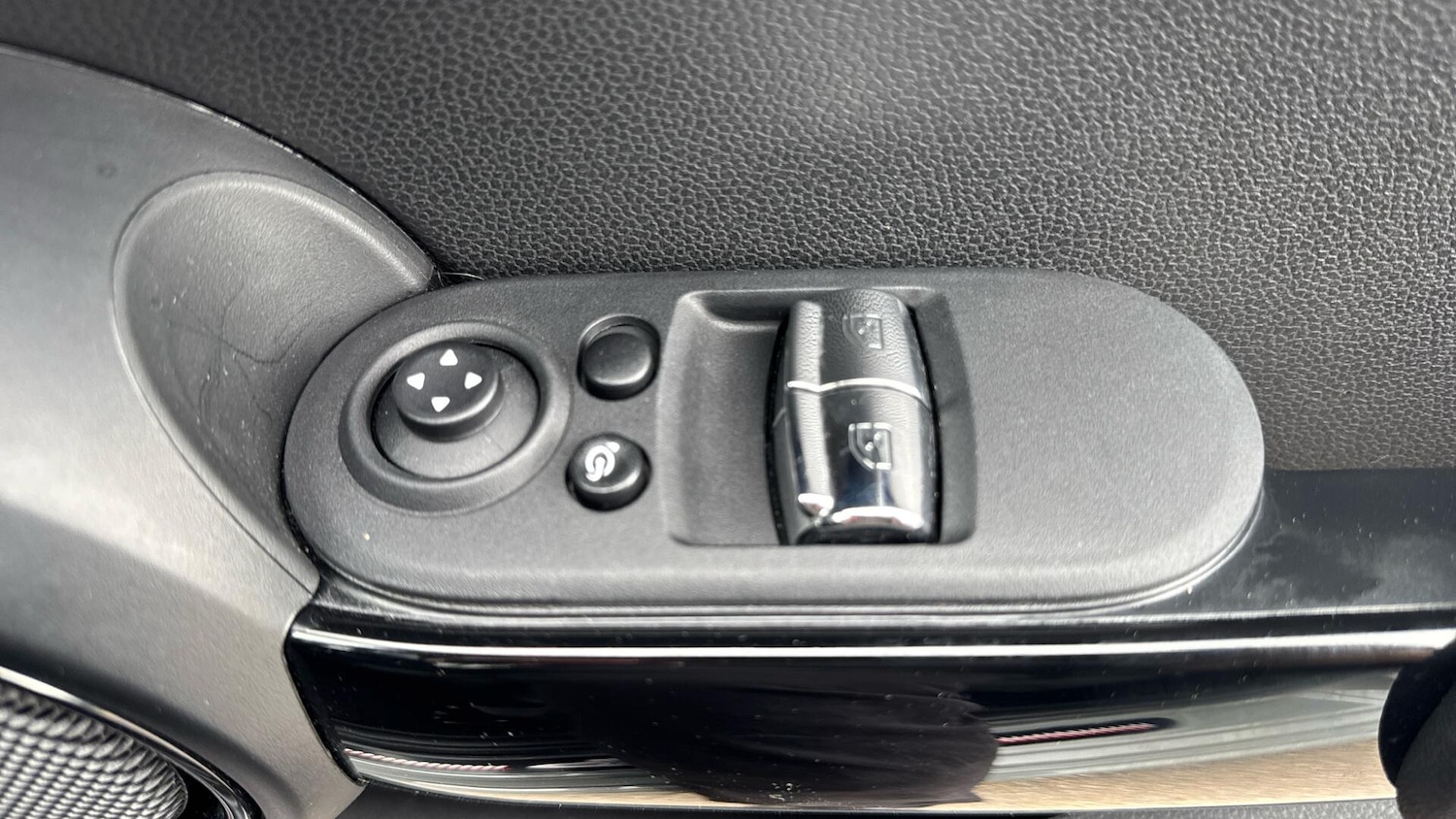 Used MINI Hatch 2019 for sale - 78020429: Photo 36