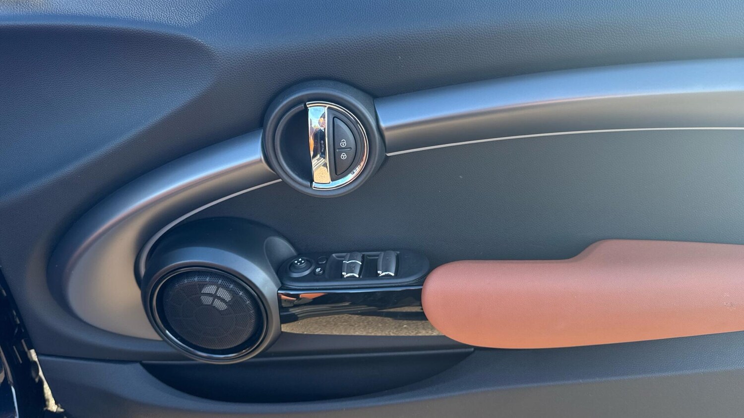 Used MINI Convertible for sale - 77754100: Photo 19