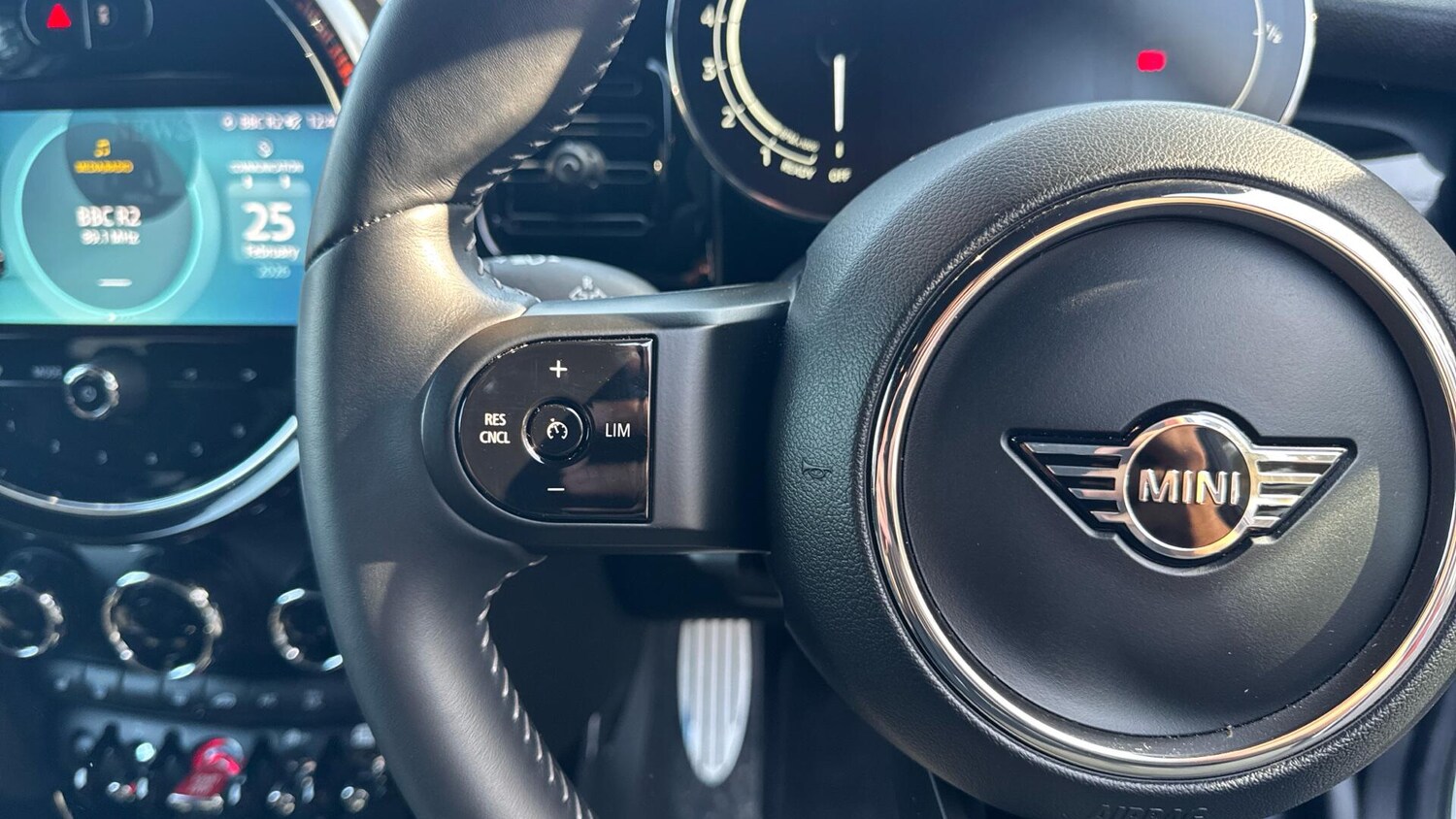 Used MINI Hatch 2023 for sale - 77683759: Photo 32