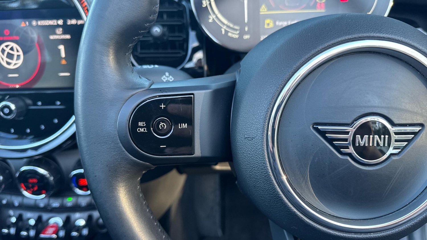 Used MINI Convertible 2021 for sale - 77616878: Photo 17