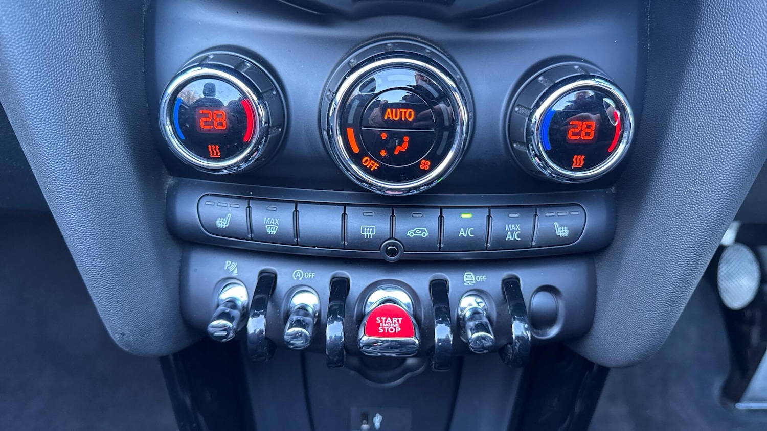 Used MINI Convertible 2021 for sale - 77616878: Photo 22