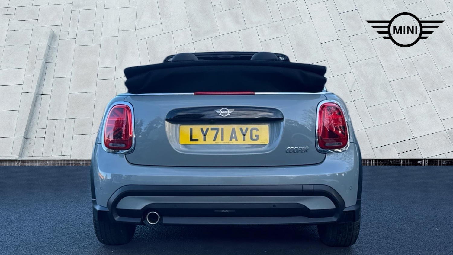 Used MINI Convertible 2021 for sale - 77616878: Photo 4