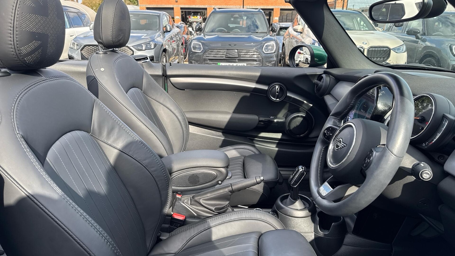 Used MINI Convertible 2022 for sale - 78058897: Photo 12