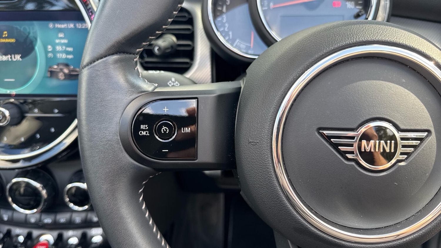 Used MINI Convertible 2022 for sale - 78058897: Photo 30