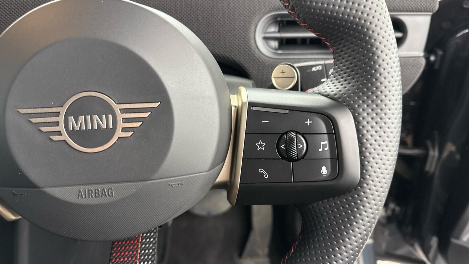 Used MINI Hatch for sale - 77738538: Photo 24