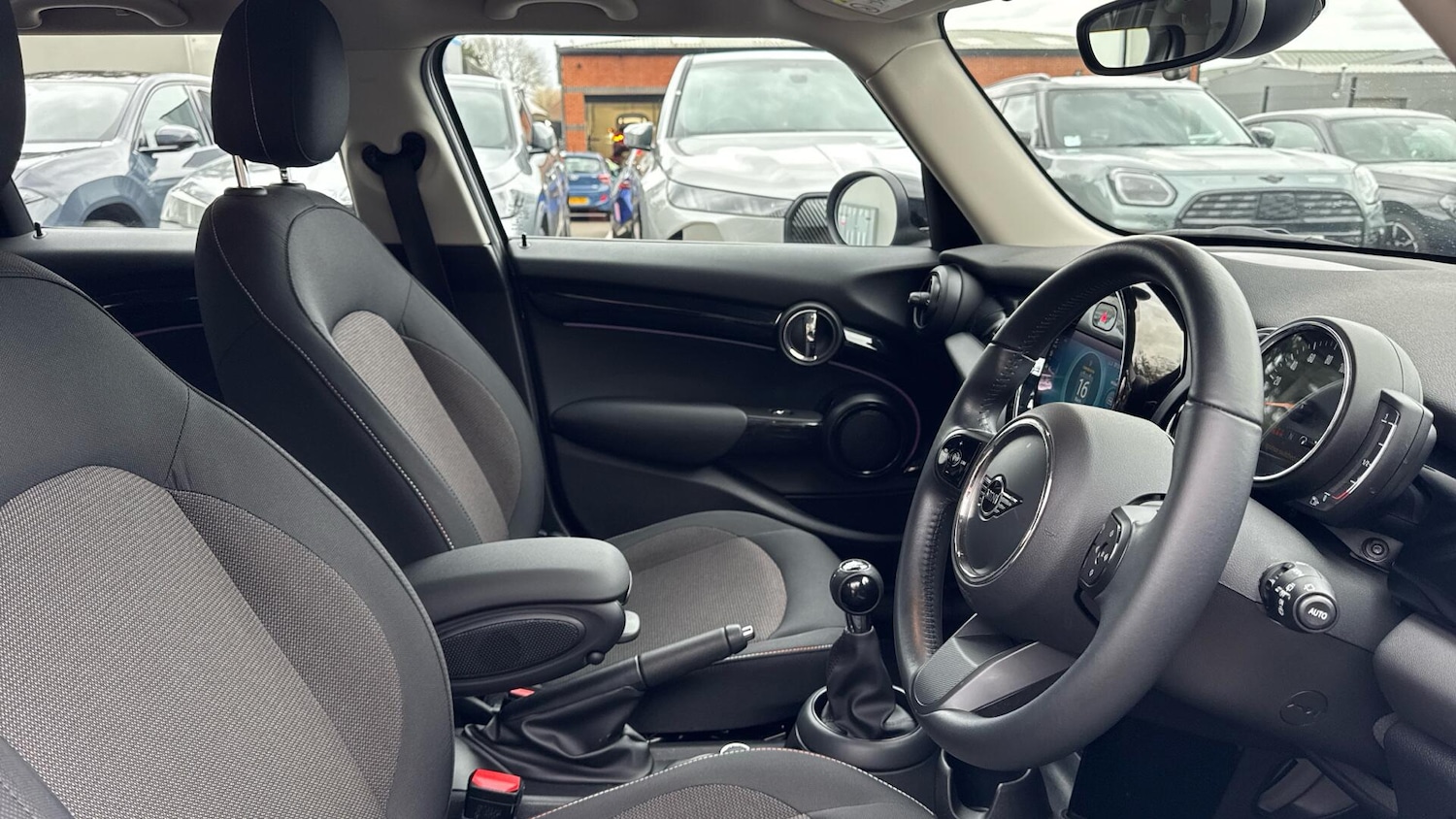 Used MINI Hatch 2022 for sale - 77925256: Photo 12