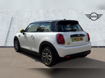 Used MINI Hatch 2023 for sale - 79496552: Photo
