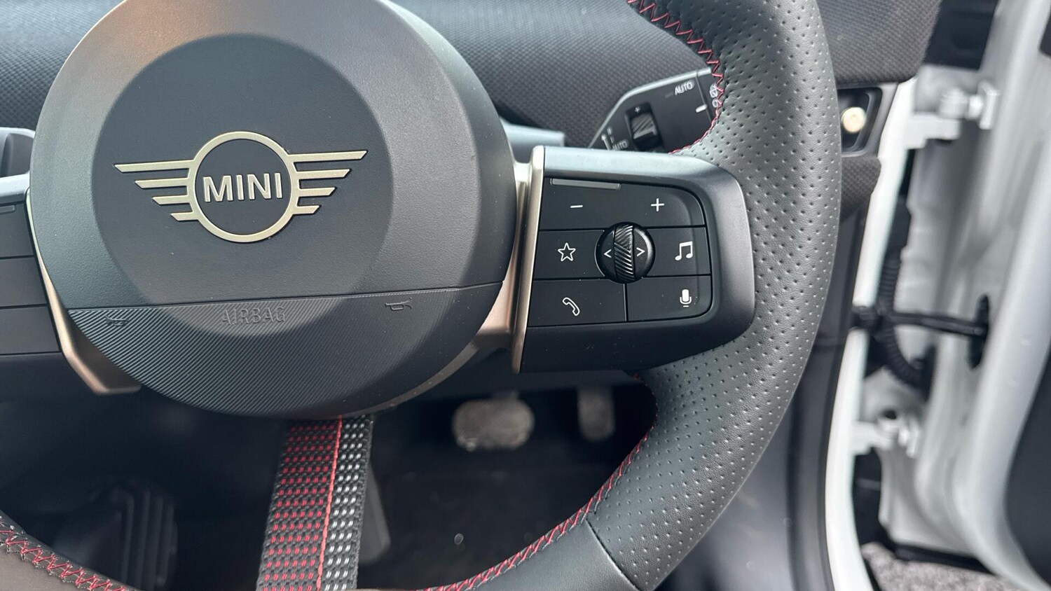 Used MINI Cooper 2024 for sale - 77616870: Photo 27