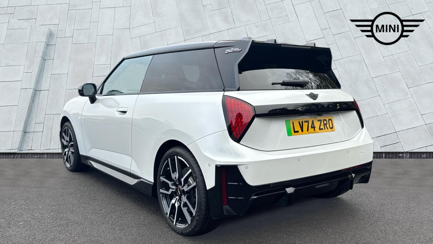 Used MINI Cooper 2024 for sale - 77616870: Photo 4