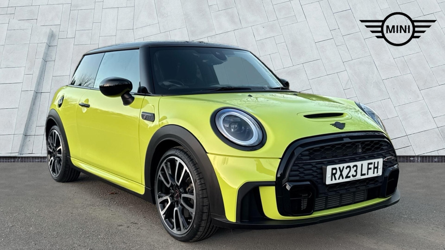 Used MINI Hatch 2023 for sale - 77616874: Photo 1