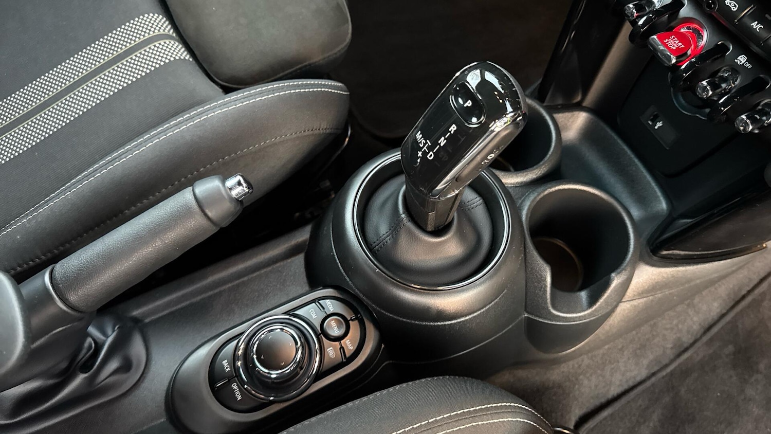 Used MINI Hatch 2023 for sale - 77616874: Photo 14