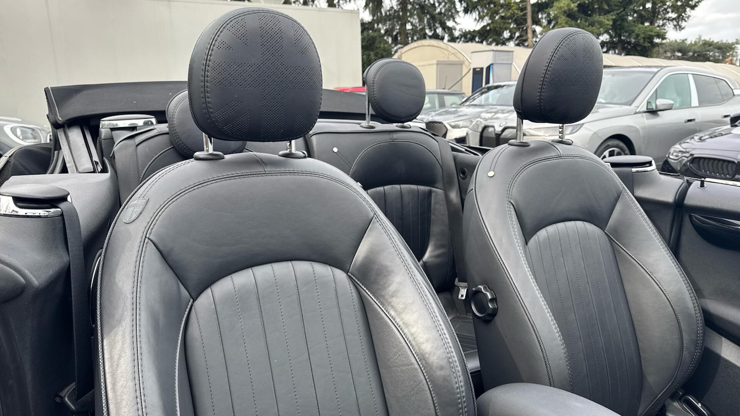 Used MINI Convertible 2020 for sale - 77892970: Photo 15