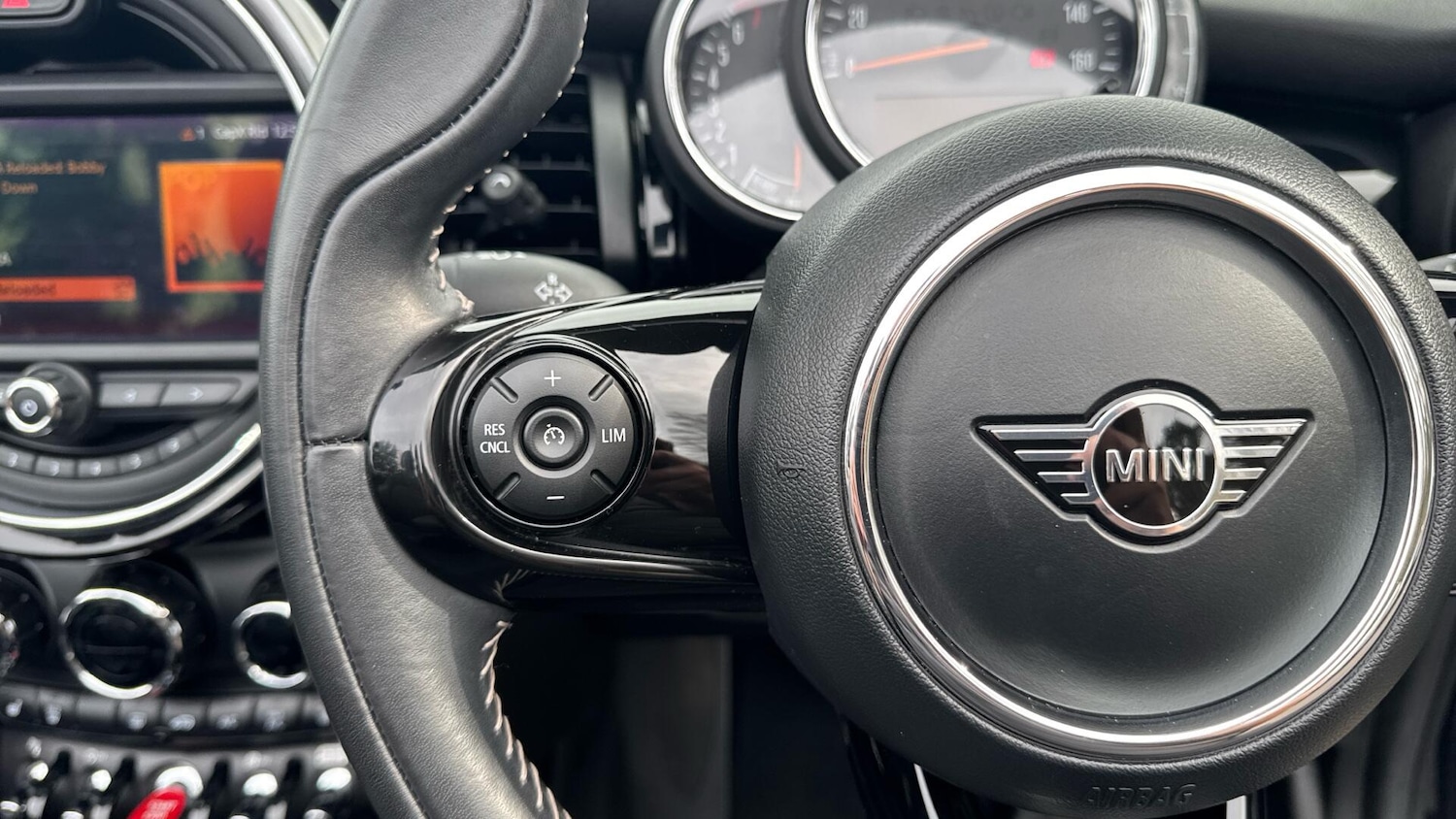 Used MINI Convertible 2020 for sale - 77892970: Photo 31