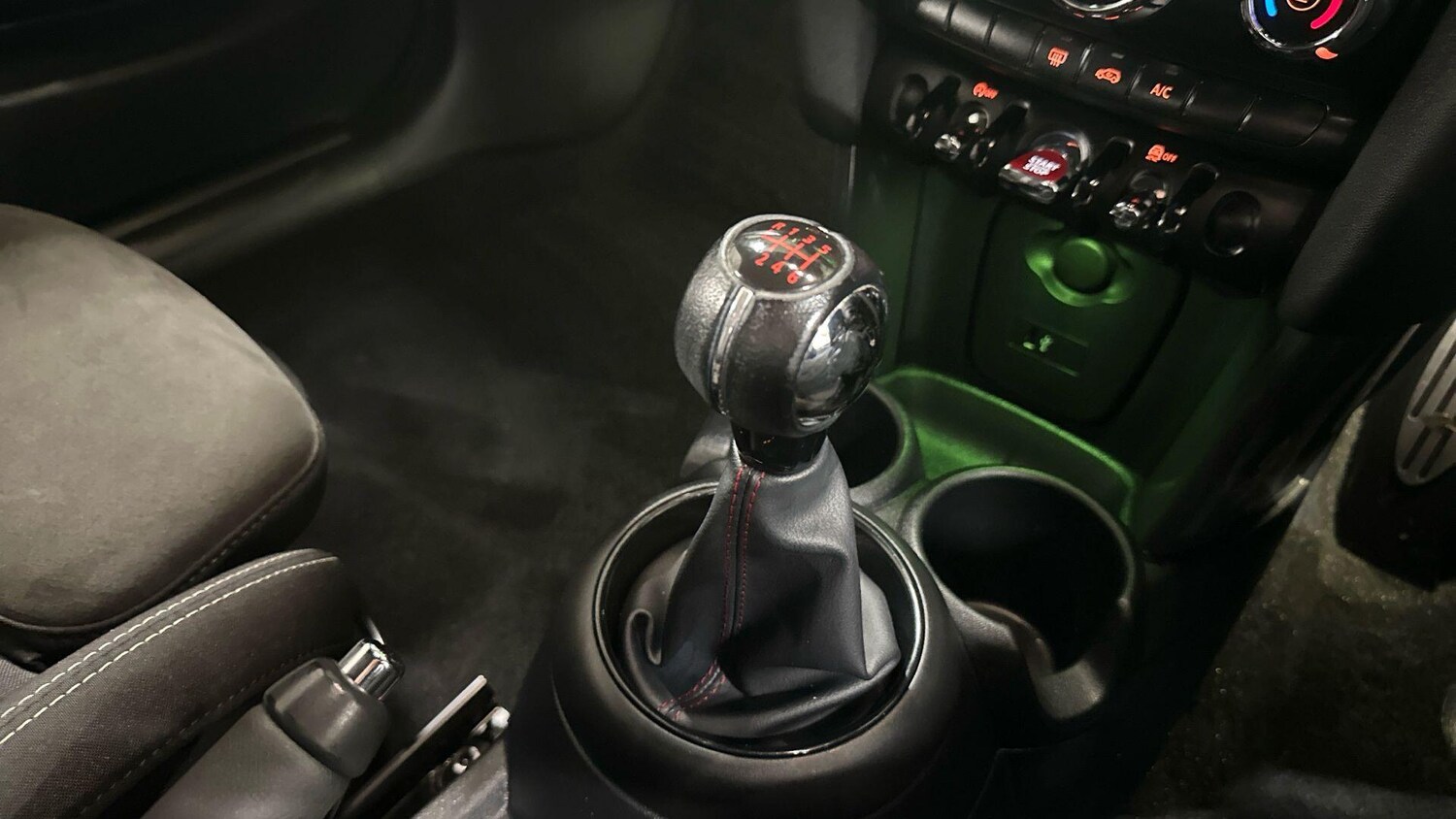 Used MINI Hatch 2019 for sale - 77616856: Photo 15