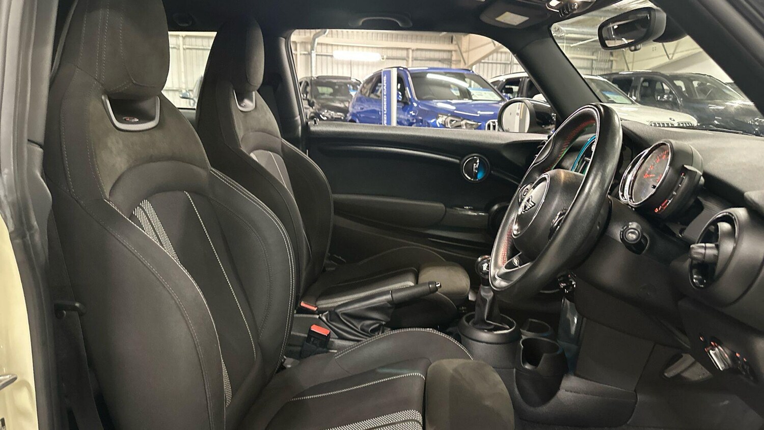 Used MINI Hatch 2019 for sale - 77616856: Photo 16