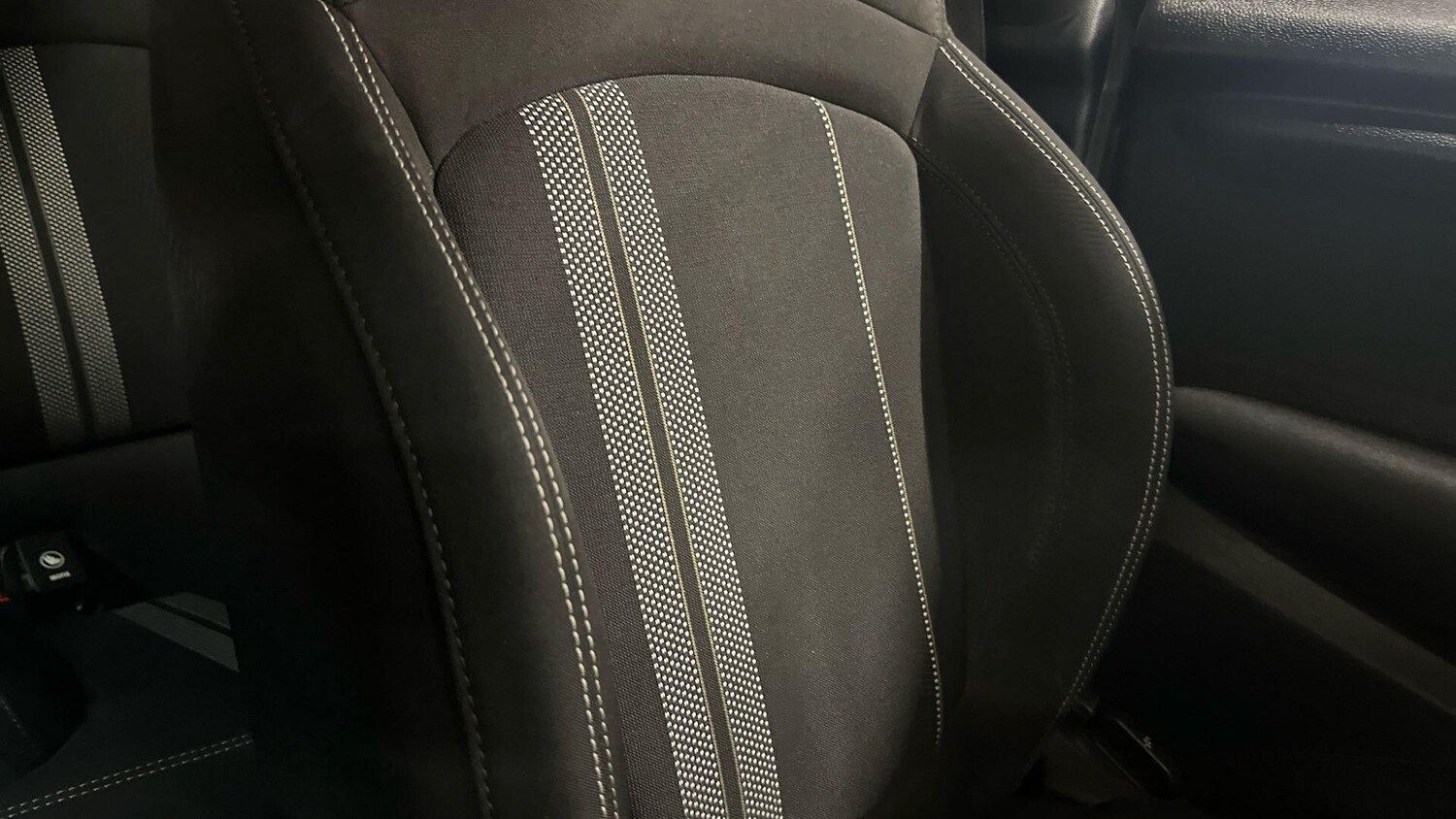 Used MINI Hatch 2019 for sale - 77616856: Photo 19