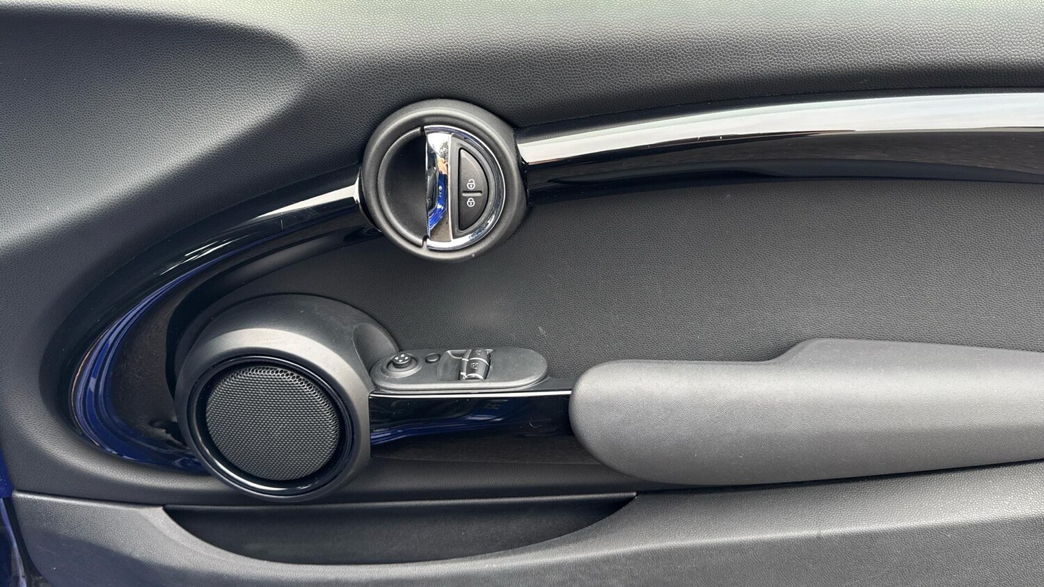 Used MINI Hatch 2019 for sale - 77616871: Photo 17