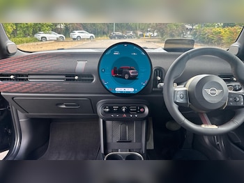 Used MINI Hatch 2024 for sale - 79348839: Photo