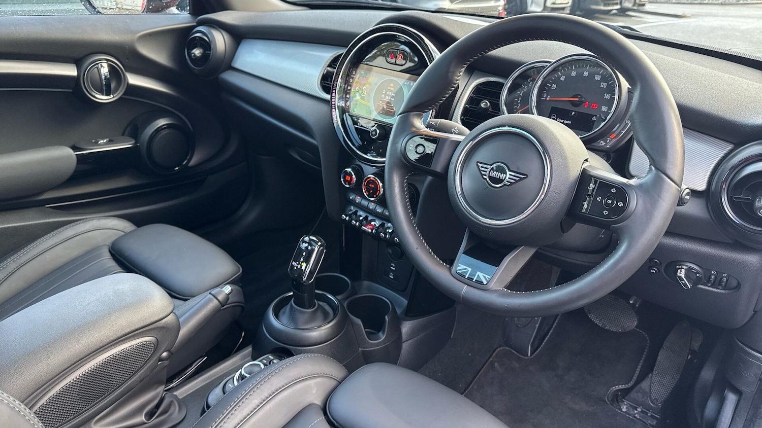 Used MINI Hatch 2022 for sale - 77616879: Photo 8